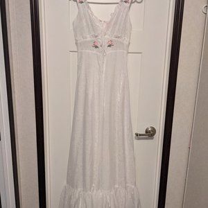 White dress xs